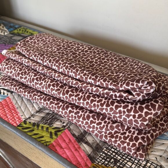 Giraffe Print Minke Fabric by Michael Miller 2 yards - Picture 1 of 4